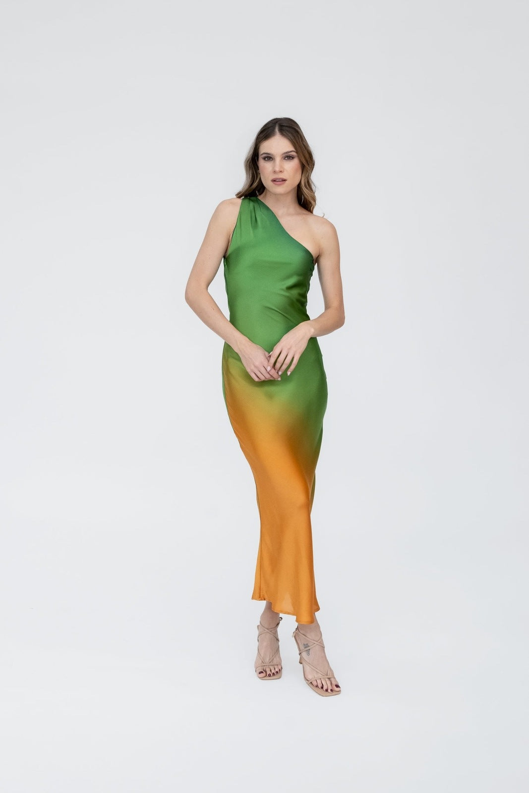 Vestido maxi one shoulder verde